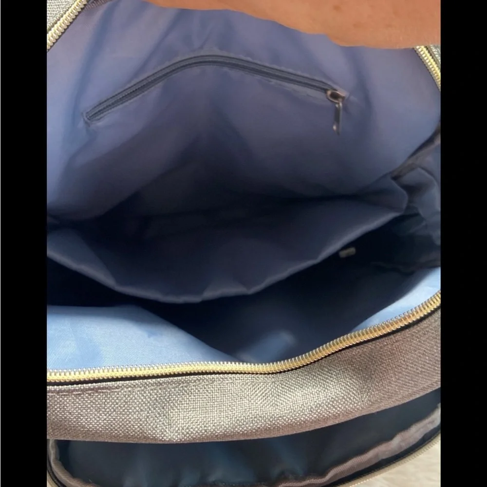 Mencio TRENDS Laptop Gray Backpack With USB Charging Connector